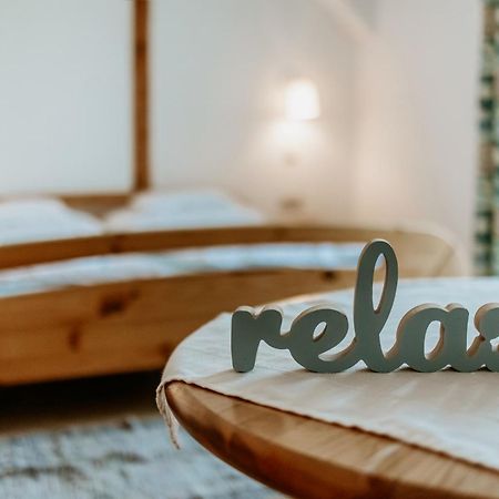 Kek Vendeghaz Family Resort Gyenesdiás Екстериор снимка