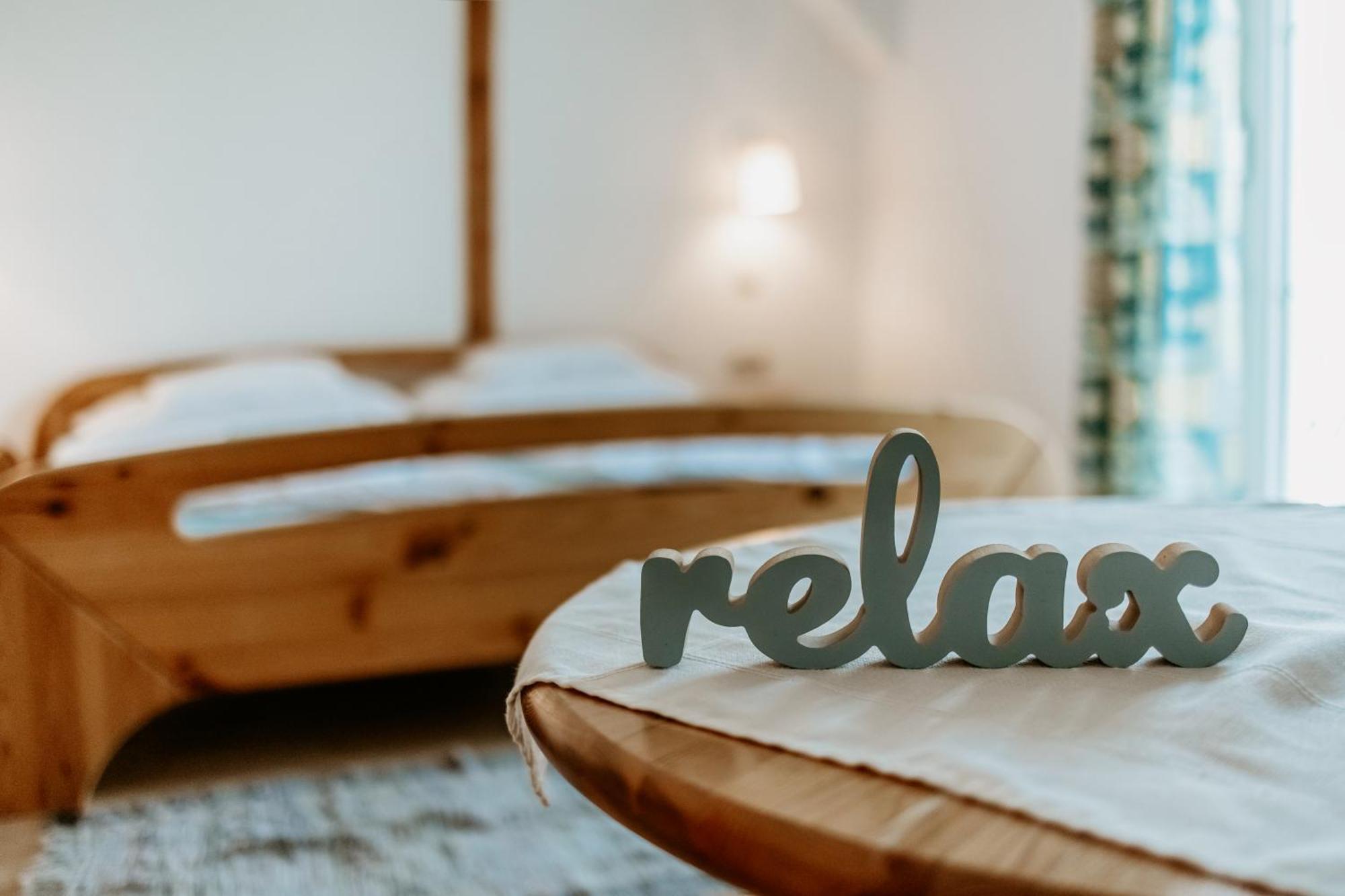 Kek Vendeghaz Family Resort Gyenesdiás Екстериор снимка
