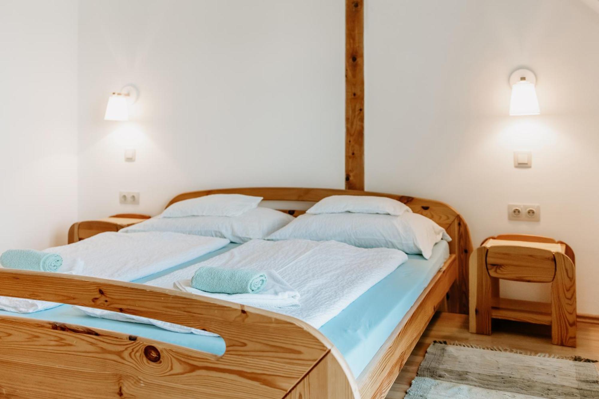 Kek Vendeghaz Family Resort Gyenesdiás Екстериор снимка