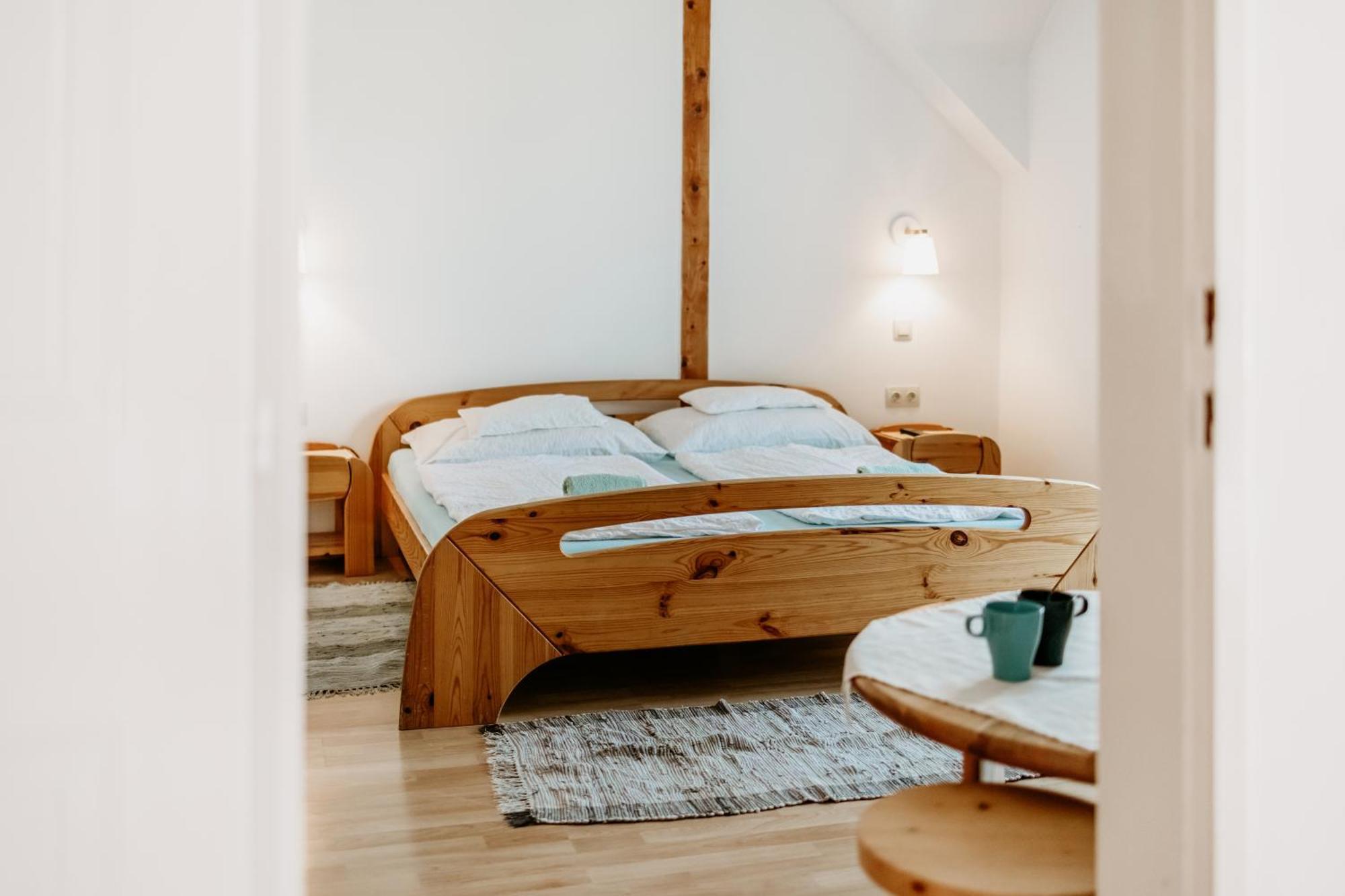 Kek Vendeghaz Family Resort Gyenesdiás Екстериор снимка